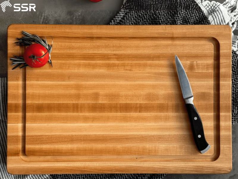 maple wood cutting board