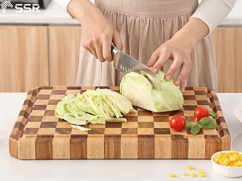 what is acacia wood cutting board