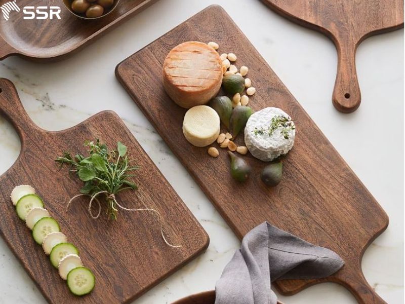 wooden cutting board